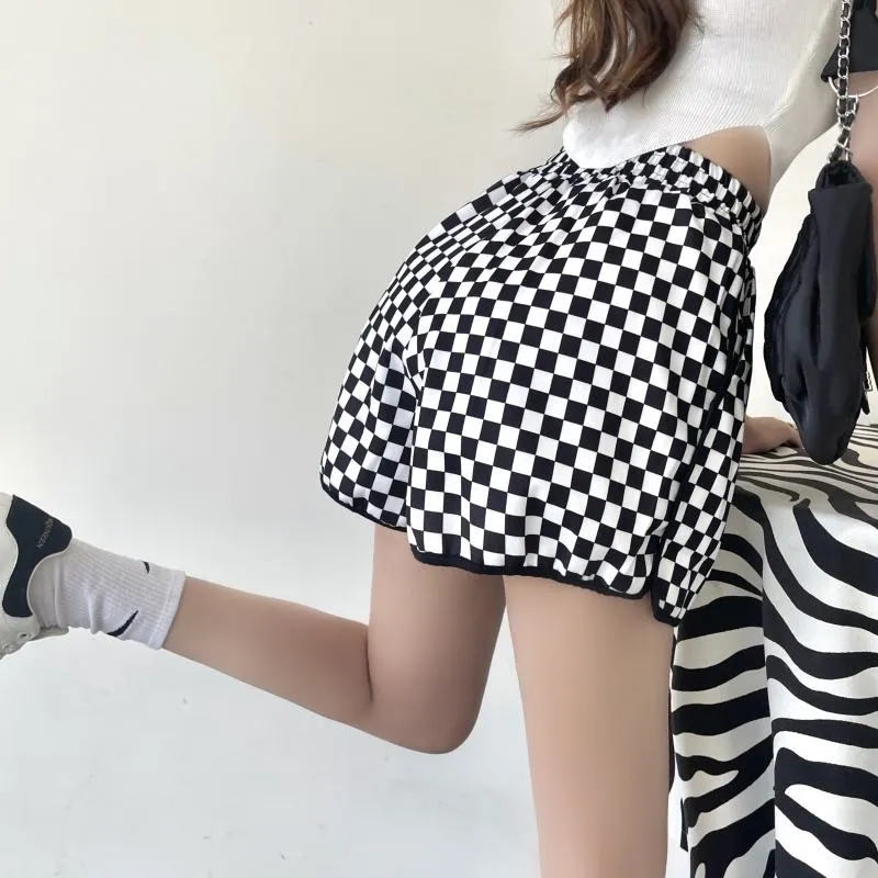 Casual Loose Fit Cotton Plaid Wide-Leg Black And White Shorts