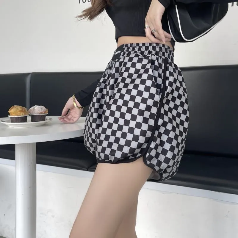 Casual Loose Fit Cotton Plaid Wide-Leg Black And White Shorts