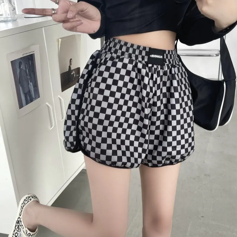 Casual Loose Fit Cotton Plaid Wide-Leg Black And White Shorts