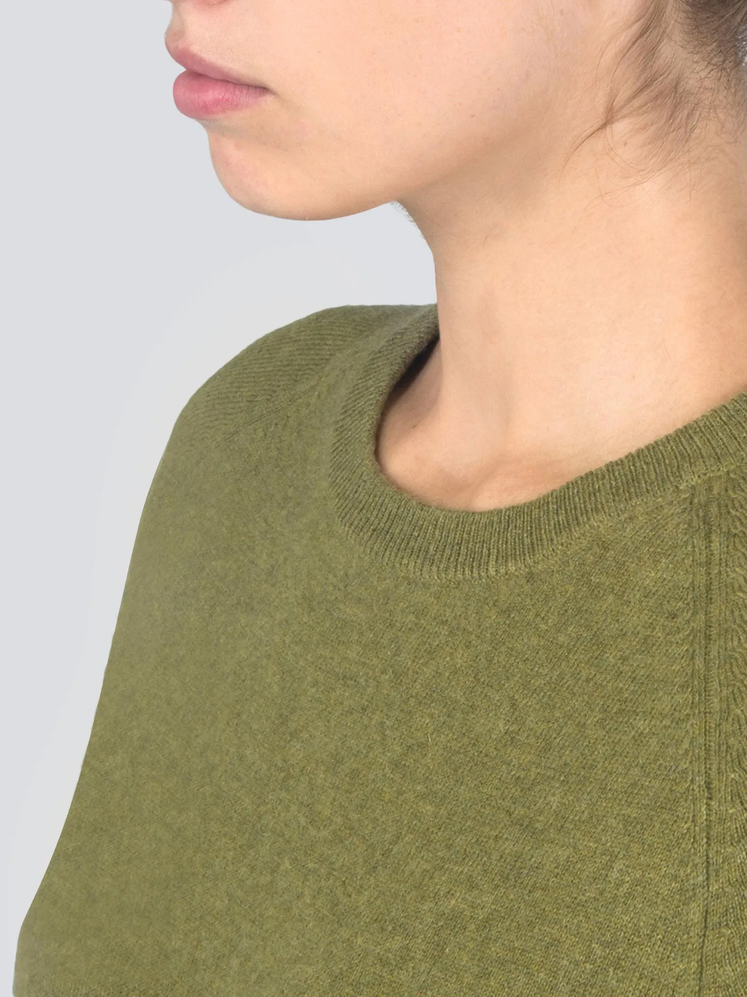 Classic Crew Neck Sweater_Olive