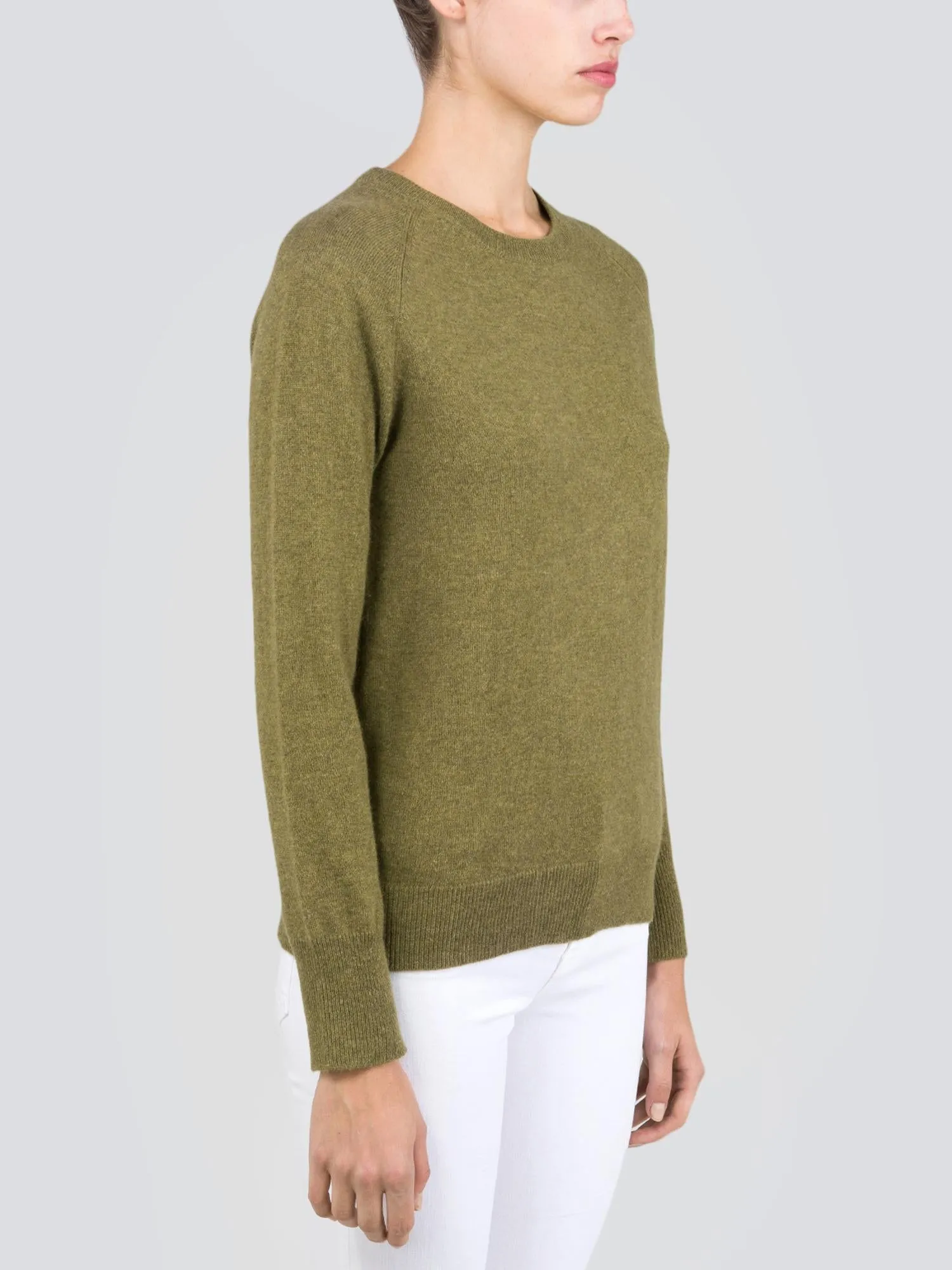 Classic Crew Neck Sweater_Olive