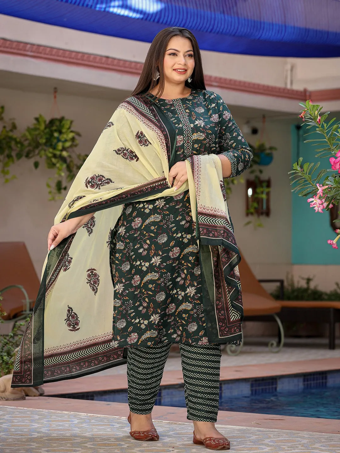 Plus Size Floral Printed Pure Cotton Straight Kurta & Trousers With Dupatta