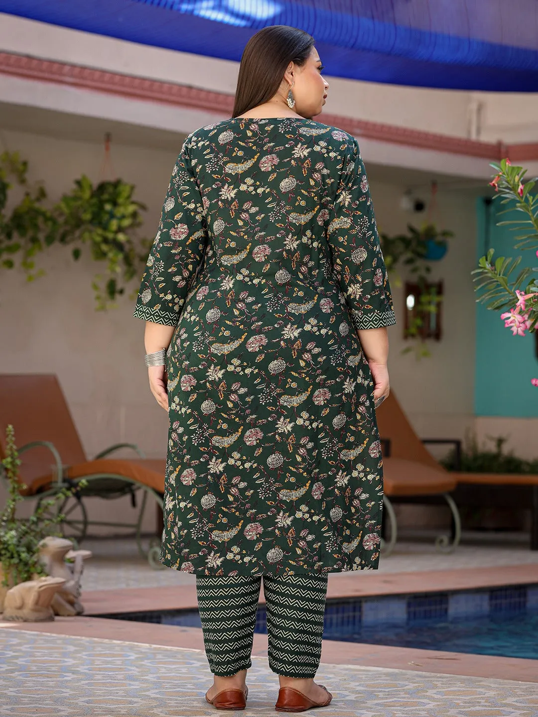 Plus Size Floral Printed Pure Cotton Straight Kurta & Trousers With Dupatta