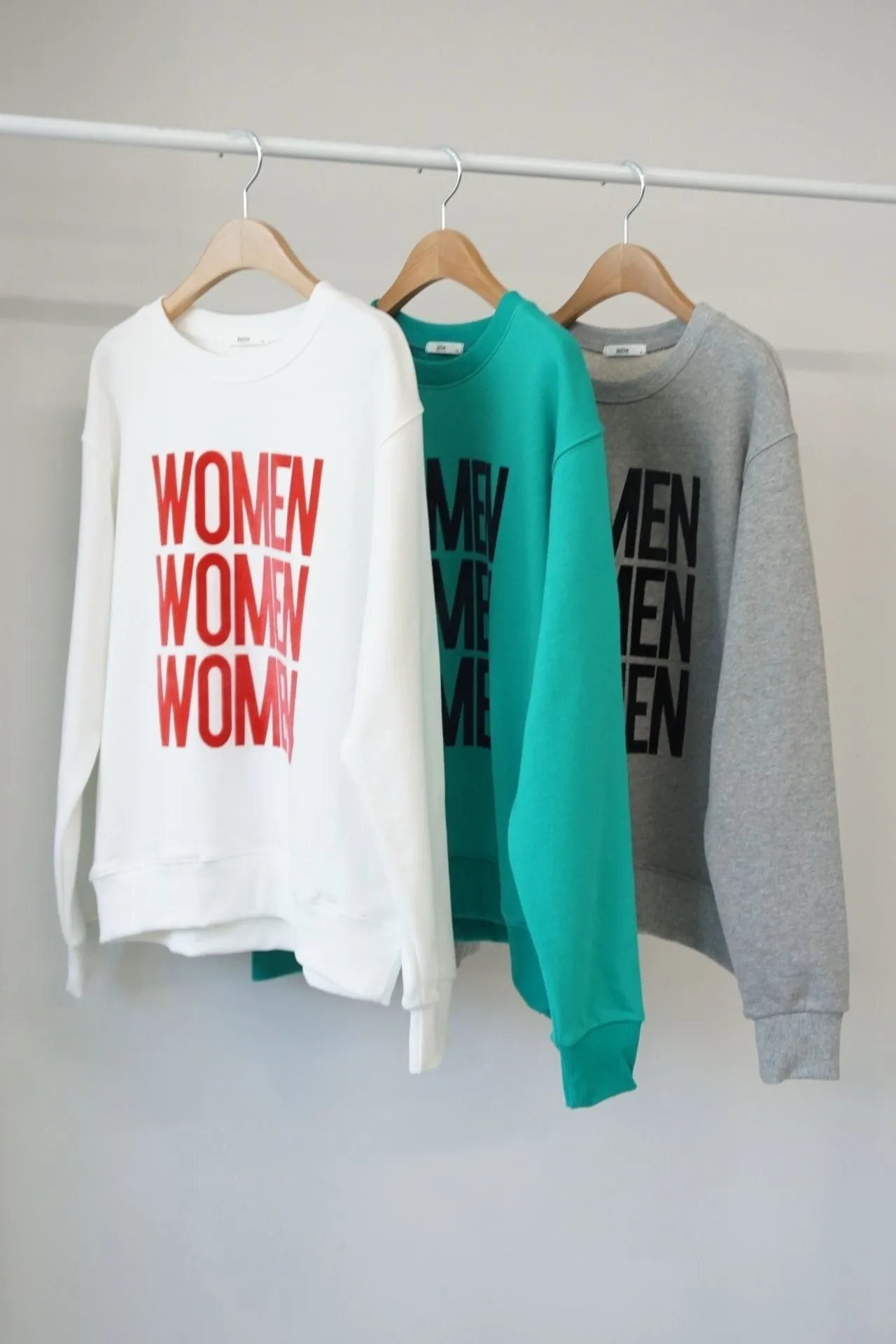 PRINTED WOMEN SWEATSHIRT