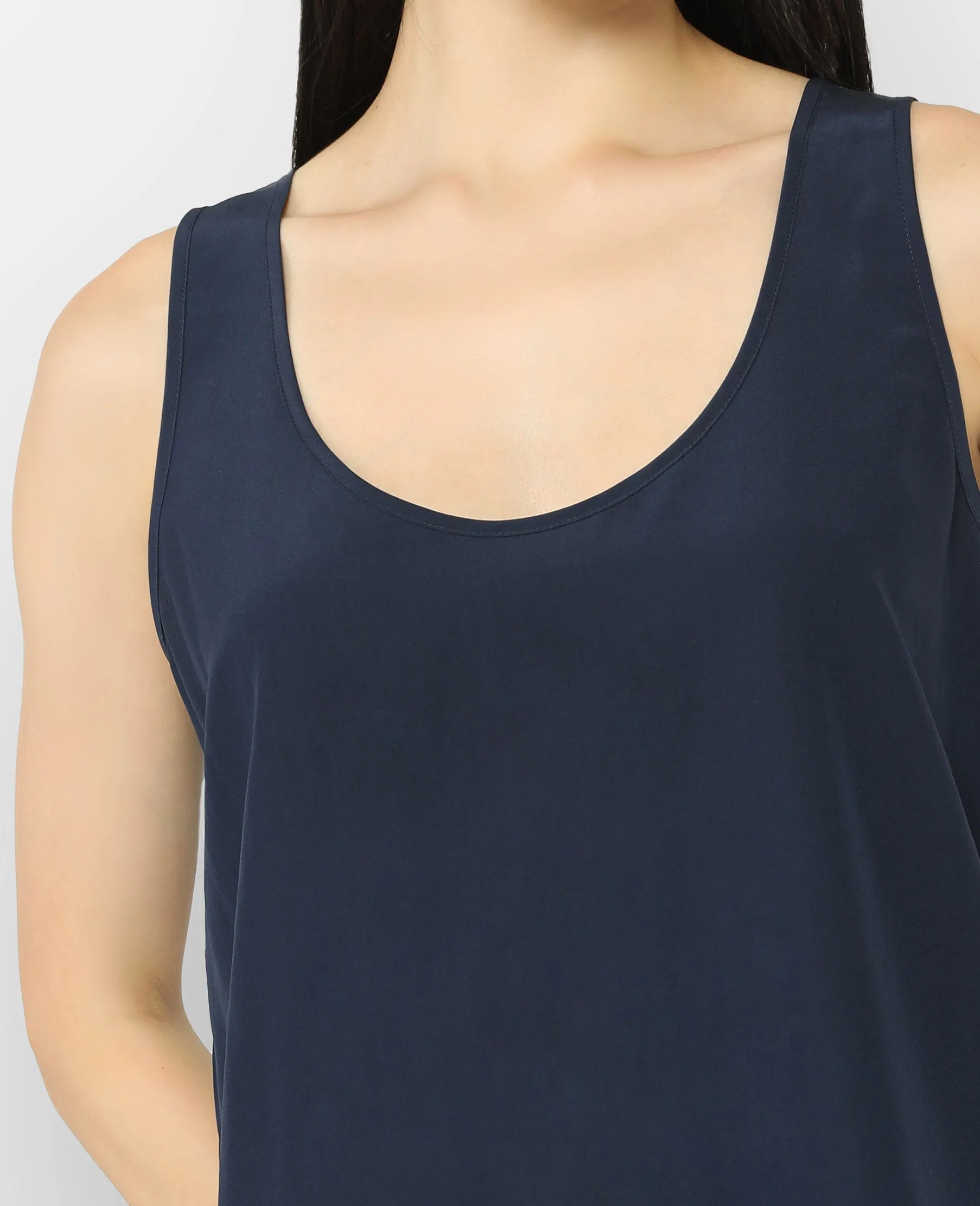 Silk Signature Scoop Neck Tank