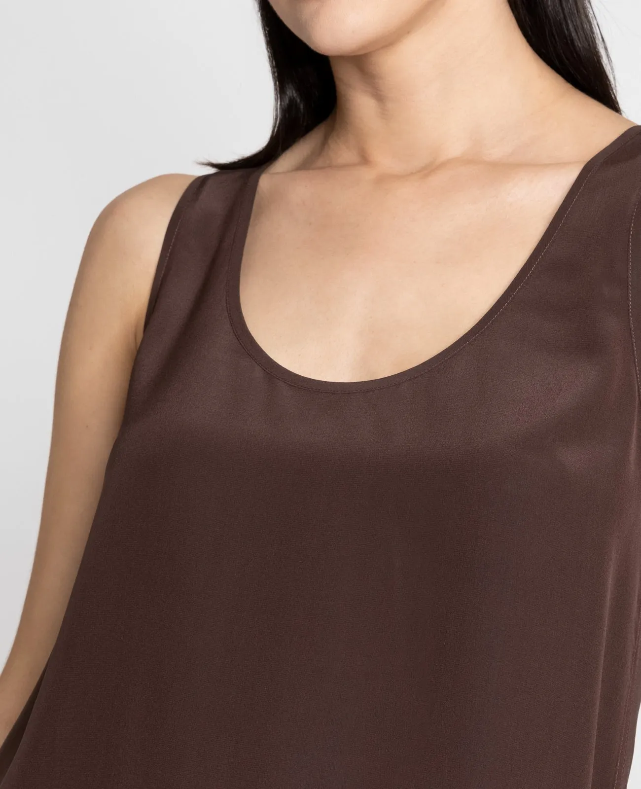 Silk Signature Scoop Neck Tank