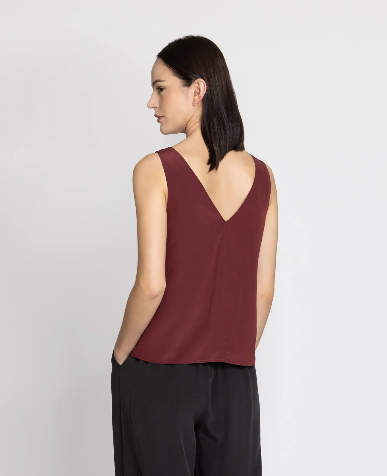 Silk Signature V-neck Tank