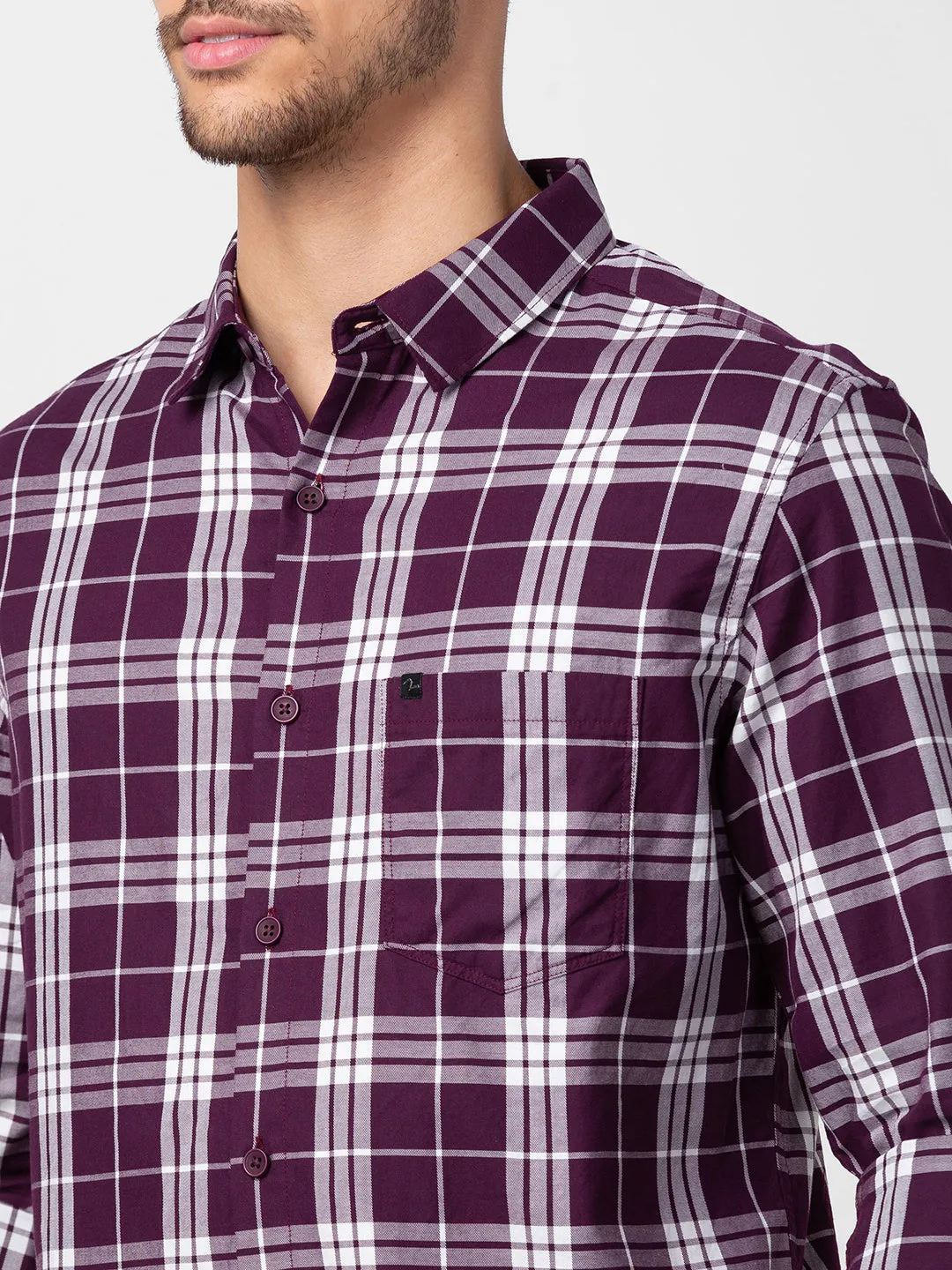 Spykar Men Plum Red Cotton Slim Fit Checkered Shirt