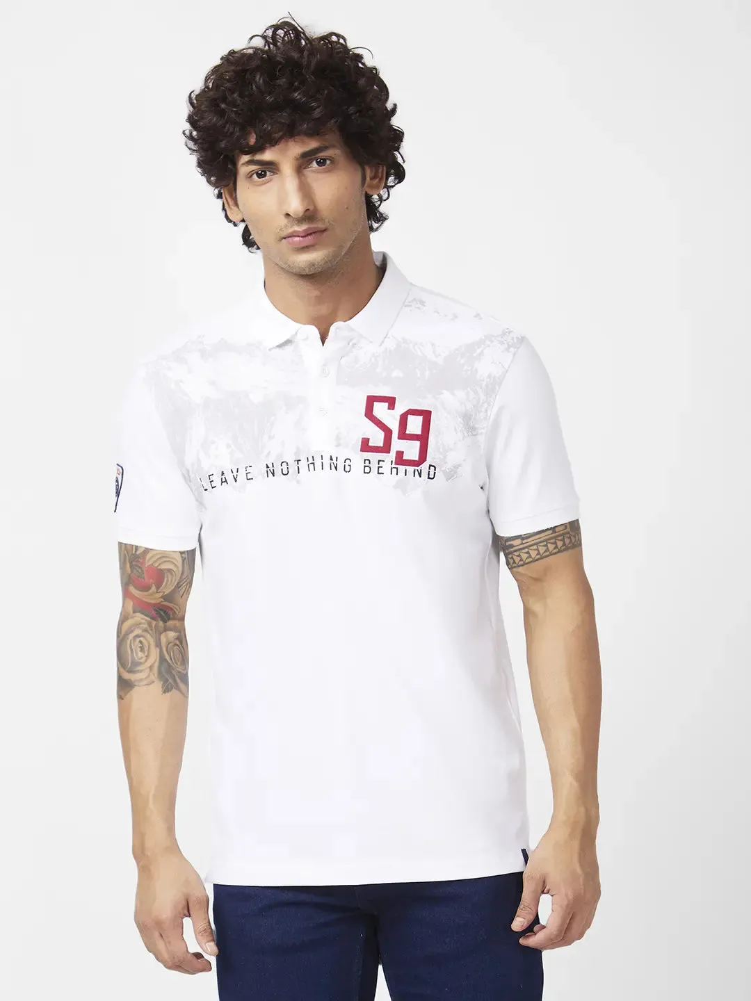 Spykar Men White Blended Slim Fit Half Sleeve Polo Neck Printed Tshirt