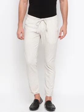 Spykar Men White Cotton Slim Fit Casual Trousers