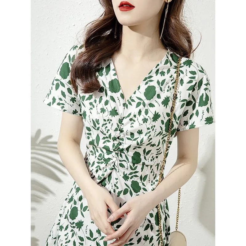 V-Neck Waist Cinching Slimming Cinched Waist Floral Print Dress