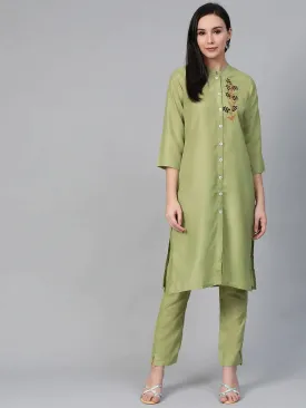 Women Green Embroidered Detail Kurta With Trousers