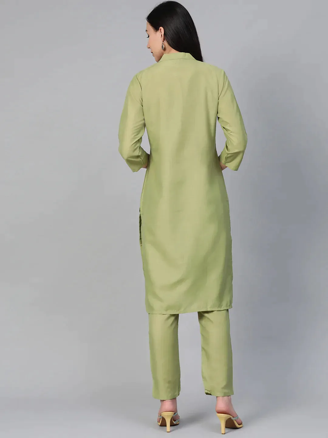 Women Green Embroidered Detail Kurta With Trousers